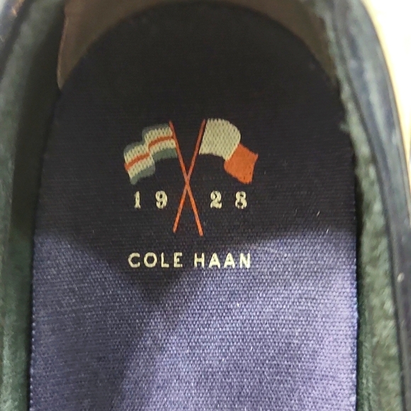 Cole Haan navy patent leather boat shoes in great condition! Size 7.5 - Picture 2 of 7